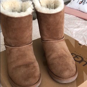 AUTHENTIC UGGS